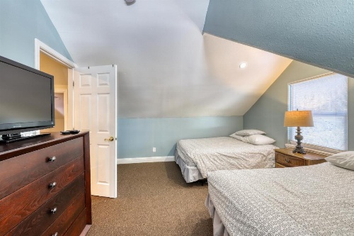 Moonlit Montreal image 11