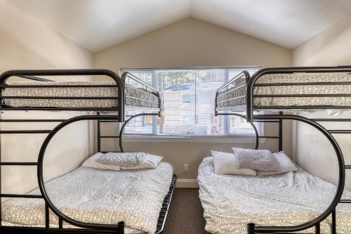 Moonlit Montreal image 7