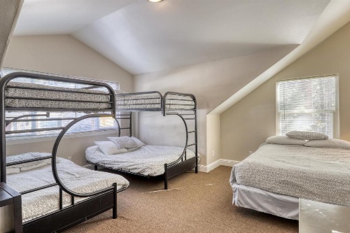 Moonlit Montreal image 8